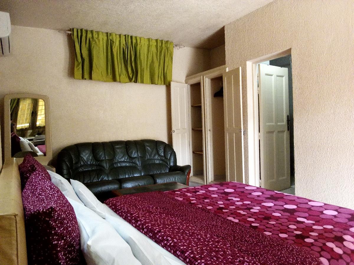 Hotel Saint Thomas Lomé Eksteriør billede